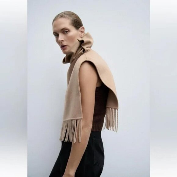 ZARA ASYMMETRICAL FRINGED WOOL BLEND CAPE - Picture 6 of 9
